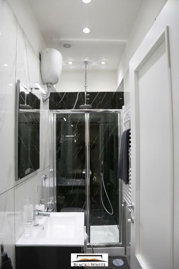 Residence Black & White Napoli Esterno foto